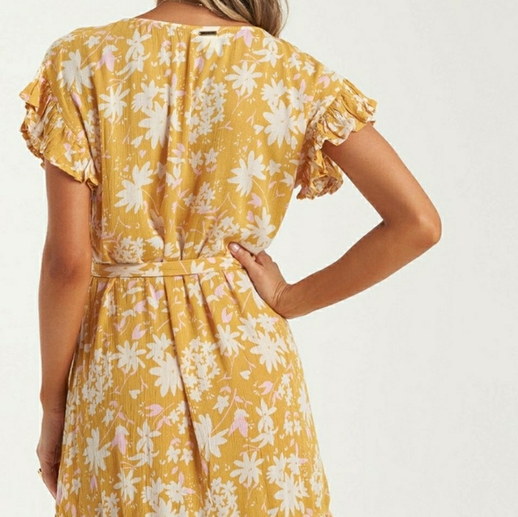 NWT Billabong Wrap and Roll dress in yellow M - Picture 3 of 12